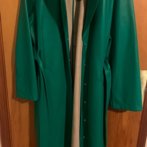 Eloquii Green Belted Trench - Picture 8 of 9